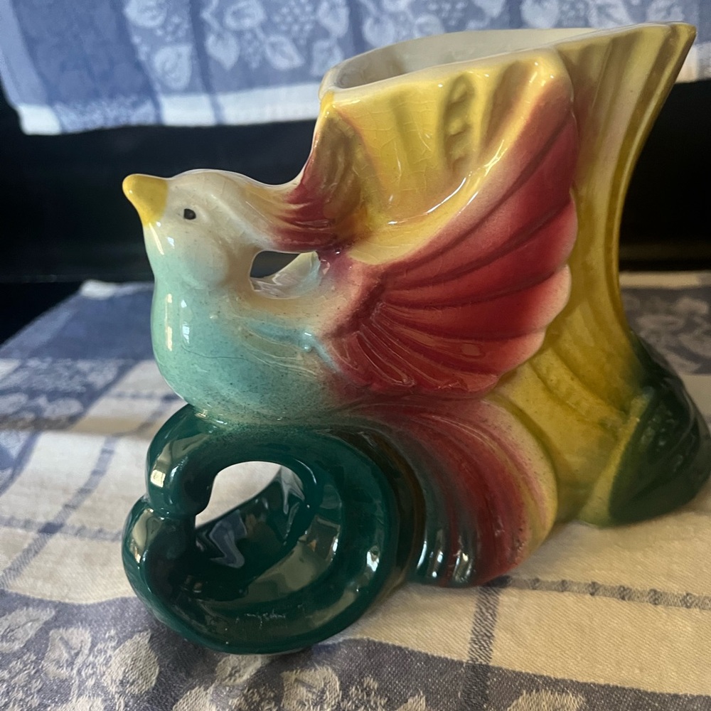 Vintage Royal Copely” Bird of Paradise” bud base
